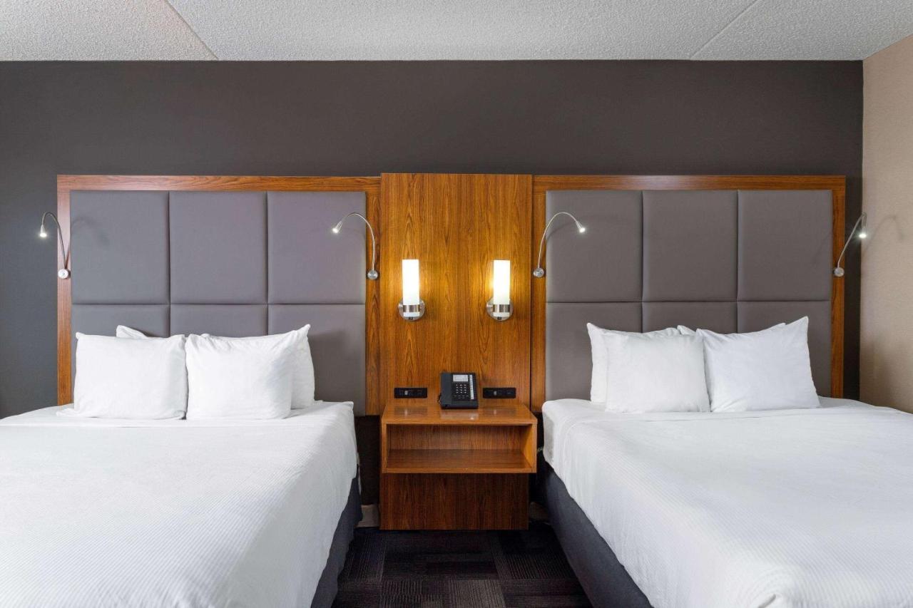 Ramada By Wyndham Northern Grand Hotel & Conference Centre Fort St. John Exteriör bild