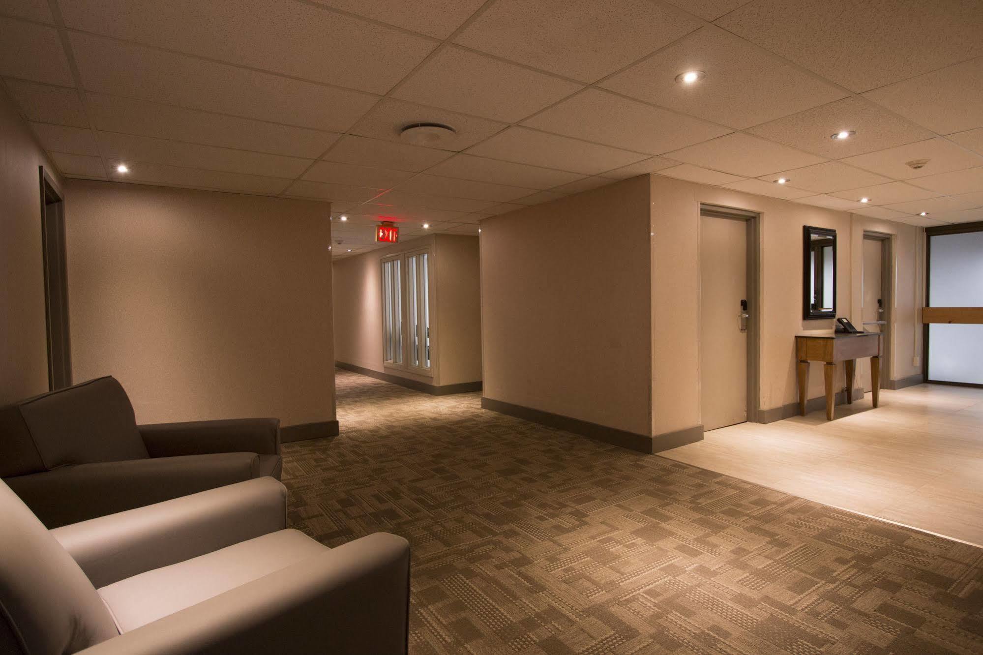 Ramada By Wyndham Northern Grand Hotel & Conference Centre Fort St. John Exteriör bild